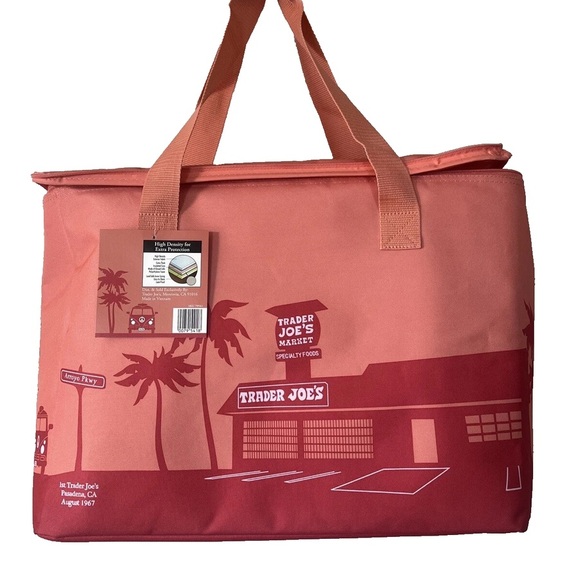 Trader Joe's Large Peach Insulated Tote Bag - Picture 1 of 3